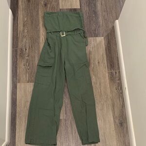 Women’s Green Cargo Pants with Belt